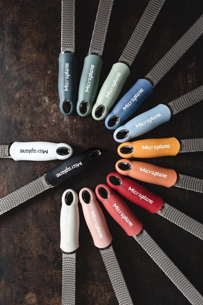 Microplane Premium Series Zesteur / Rasp 33 Cm Rvs Cinnamon Orange 2 Microplane Premium Series Zesteur / Rasp 33 Cm Rvs Cinnamon Orange - Afbeelding 2